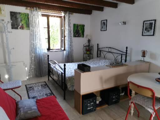 Studio très agréable totalement indépendant dans maison avec cour sans vis à vis Villa Vittel Exterior foto
